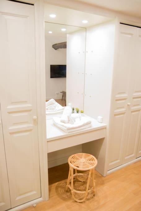 Spacious Studio In Paris Hyper Center - Smart Tv & Wifi - 4P Extérieur photo